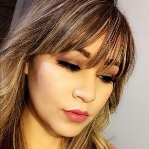 Meet your Posher, Cristina